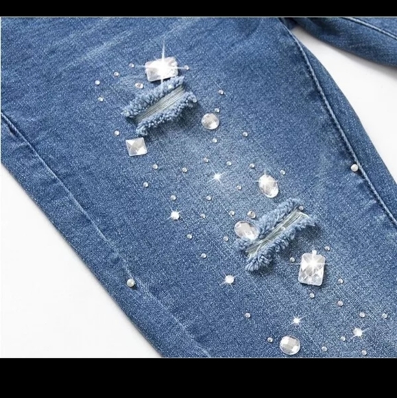 Jeans - Picture 3 of 4